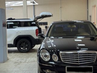 2007 Mercedes-Benz E-Класс 230 III (W211, S211) Рестайлинг, чёрный, 1600000 рублей, вид 3