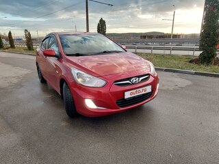 2011 Hyundai Accent IV, красный, 870000 рублей, вид 4