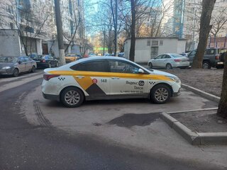 2018 Hyundai Solaris II, белый, 980000 рублей, вид 2