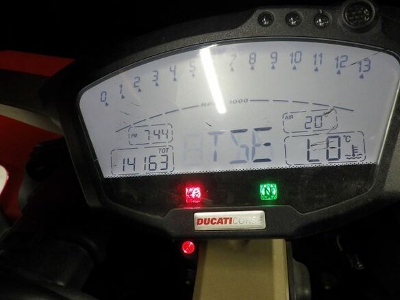 2009 Ducati 1198, красный, 750000 рублей - вид 6