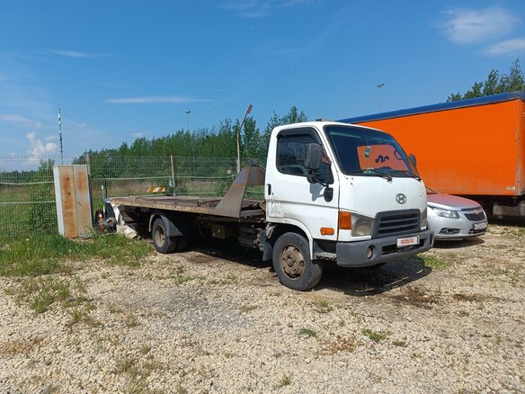 2007 Hyundai e-Mighty, белый, 2350000 рублей - вид 2