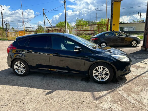 2011 Ford Focus III, чёрный, 690000 рублей - вид 4