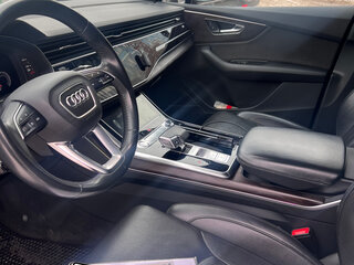 2020 Audi Q7 45 TDI II (4M) Рестайлинг, белый, 5850000 рублей, вид 4
