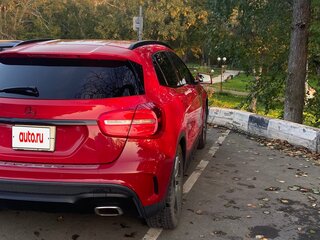 2015 Mercedes-Benz GLA 180 I (X156), красный, 1600000 рублей, вид 4