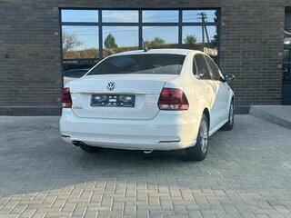 2018 Volkswagen Polo V Рестайлинг, белый, 1399000 рублей, вид 4