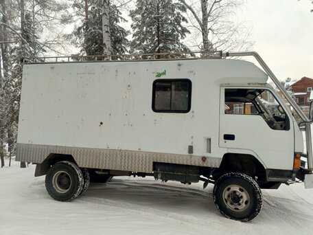 1992 Fuso (Mitsubishi) Canter, белый, 2200000 рублей, вид 4