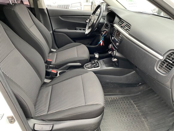 2018 Kia Rio X-Line IV, белый - вид 11
