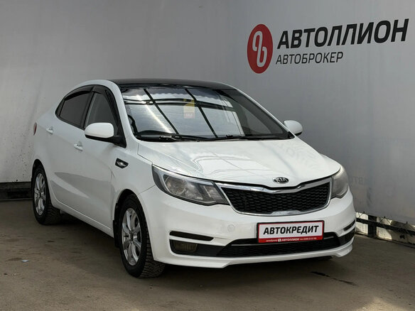 2017 Kia Rio III Рестайлинг, белый, 999000 рублей - вид 6