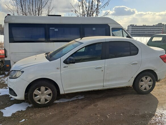 2017 Renault Logan II, белый, 350000 рублей - вид 2