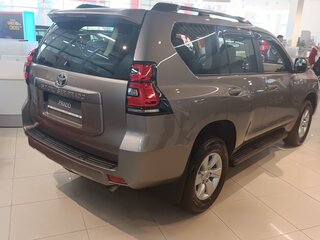 2022 Toyota Land Cruiser Prado 150 Series Рестайлинг 3, бежевый, 7300000 рублей, вид 5
