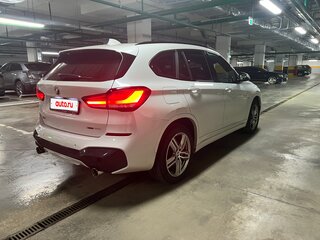 2020 BMW X1 20i xDrive II (F48) Рестайлинг, белый, 3100000 рублей, вид 4
