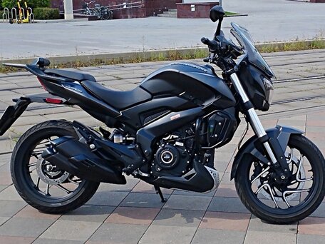 2024 Bajaj Dominar 400, чёрный, 490000 рублей, вид 1