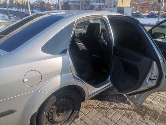 2007 Ford Focus II, серый, 360000 рублей - вид 10