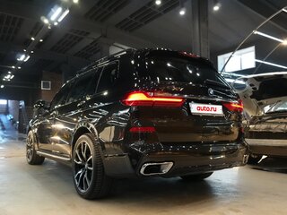 2021 BMW X7 30d I (G07), чёрный, 7150000 рублей, вид 4