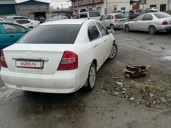 2011 Lifan Solano I (620), белый, 185000 рублей