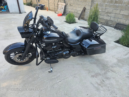 2019 Harley-Davidson Road King, синий, 2500000 рублей, вид 5
