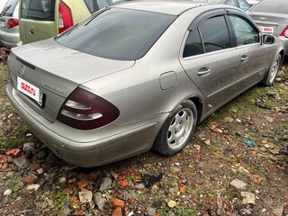 2004 Mercedes-Benz E-Класс 200 III (W211, S211), серебристый, 550000 рублей, вид 4