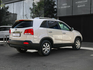 2011 Kia Sorento II, бежевый, 1025000 рублей, вид 4