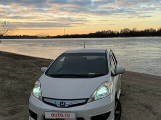 2011 Honda Fit Shuttle I, белый, 1149000 рублей, вид 1