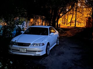 1997 Toyota Mark II VIII (X100), белый, 750000 рублей, вид 2