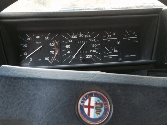 1991 Alfa Romeo 75 I Рестайлинг, чёрный - вид 6