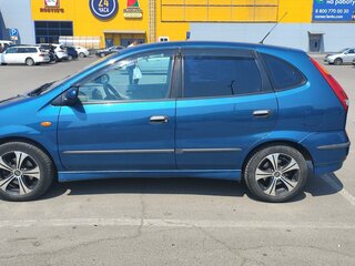 2002 Nissan Almera Tino I, синий, 540000 рублей, вид 3
