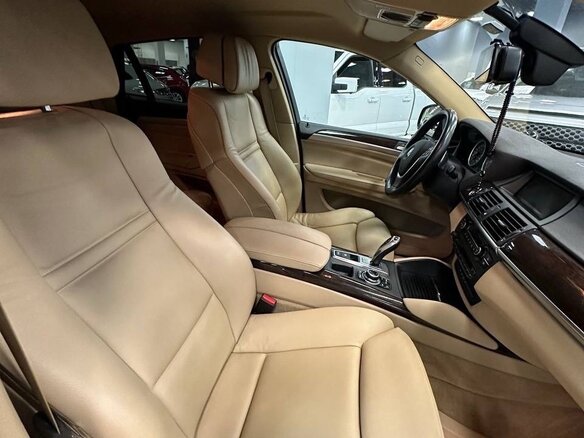 2013 BMW X6 35i I (E71) Рестайлинг, серый, 2200000 рублей - вид 12