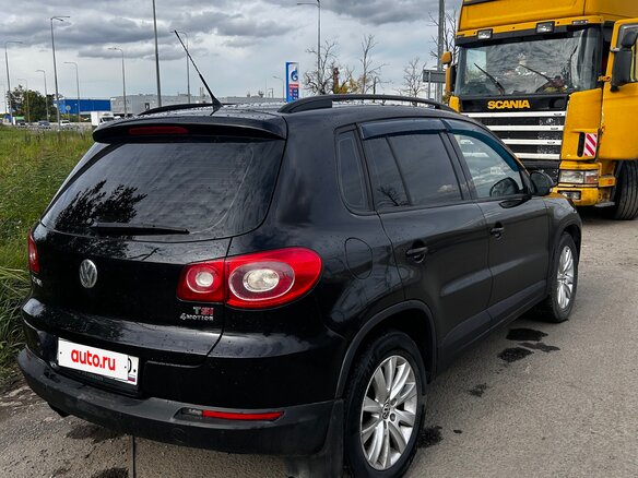 2011 Volkswagen Tiguan I, чёрный, 780000 рублей - вид 3