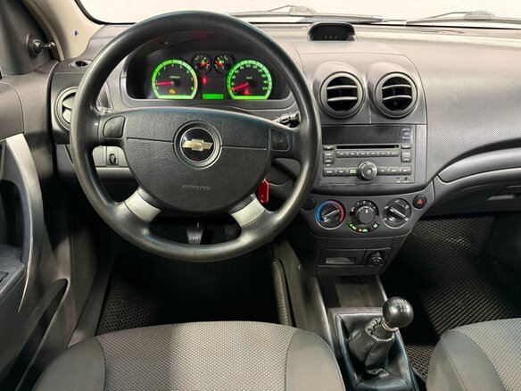 2011 Chevrolet Aveo I Рестайлинг, красный - вид 12