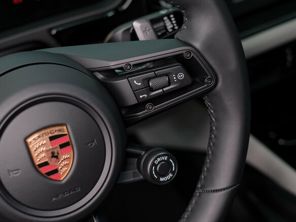2025 Porsche Cayenne GTS Coupé III Рестайлинг, чёрный, 25690000 рублей - вид 18