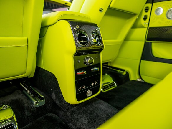 2025 Rolls-Royce Cullinan Black Badge I Рестайлинг (Series II), серый - вид 20