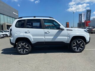 2026 Lada (ВАЗ) Niva Travel I Рестайлинг, белый, 1814000 рублей, вид 5