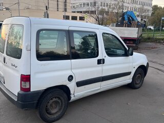 2011 Citroen Berlingo I Рестайлинг, белый, 210000 рублей, вид 2