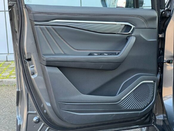 2026 Geely Okavango I Рестайлинг, серый, 4025990 рублей - вид 11