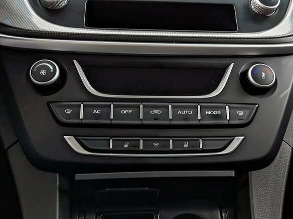 2019 Geely Emgrand 7 I Рестайлинг, чёрный, 935000 рублей - вид 20