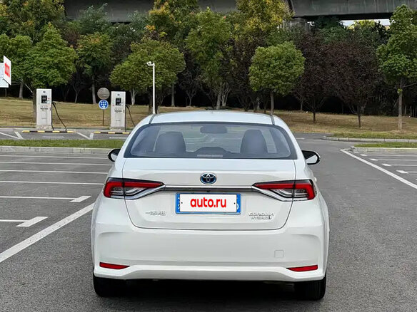 2023 Toyota Corolla Sporty XII (E210) Рестайлинг, белый, 1822208 рублей - вид 6