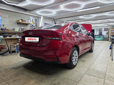 2018 Hyundai Solaris II, красный, 1520000 рублей, вид 5