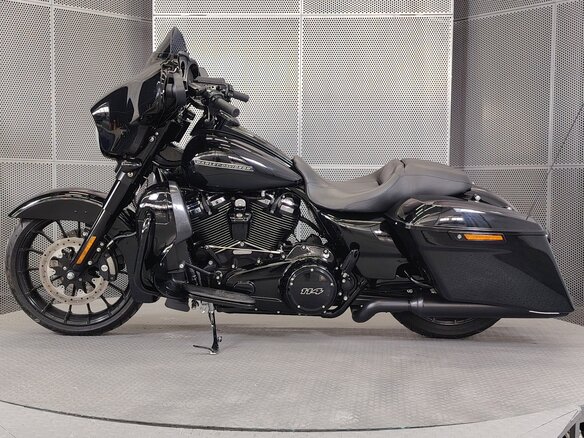 2019 Harley-Davidson Street Glide Special, чёрный, 1949000 рублей - вид 4