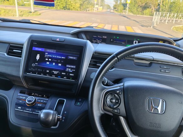 2020 Honda Freed+ II Рестайлинг, серебристый, 1850000 рублей - вид 6