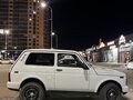 2009 Lada (ВАЗ) 2121 (4x4) I Рестайлинг, белый - вид 2