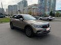 2021 Volkswagen Tiguan II Рестайлинг, коричневый, 2990000 рублей - вид 2