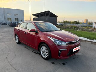 2020 Kia Rio IV, красный, 1450000 рублей, вид 2