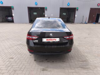 2019 Skoda Superb III, коричневый, 1720000 рублей, вид 5