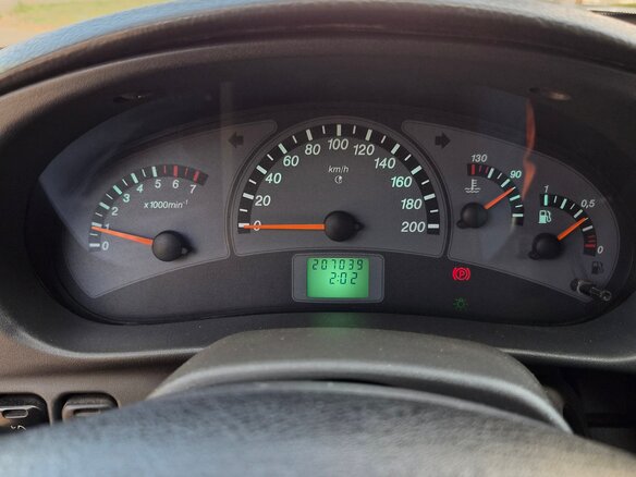 2006 Lada (ВАЗ) 2112, серебристый, 310000 рублей - вид 5