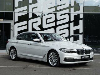 2017 BMW 5 серии 520d VII (G30/G31/G38), белый, 2750000 рублей, вид 1