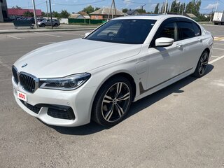 2018 BMW 7 серии 740e VI (G11/G12), белый, 3750000 рублей, вид 2