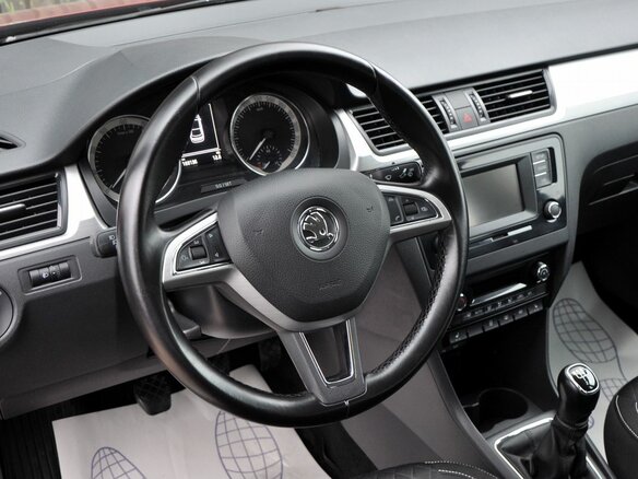 2016 Skoda Rapid I, красный, 980000 рублей - вид 10