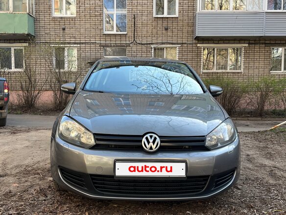 2010 Volkswagen Golf VI, серый