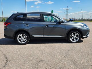 2018 Mitsubishi Outlander III Рестайлинг 2, серый, 1850000 рублей, вид 5