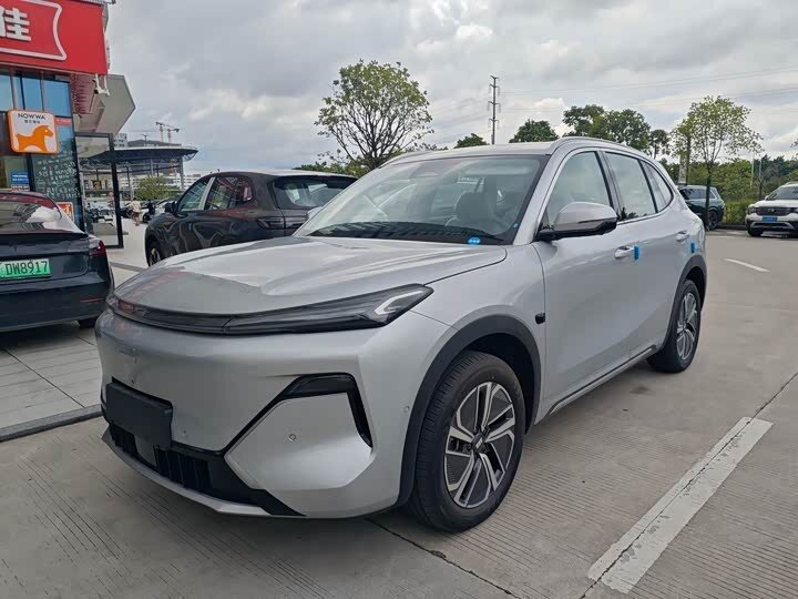 Открыть фотографии: Geely Galaxy Starship 7